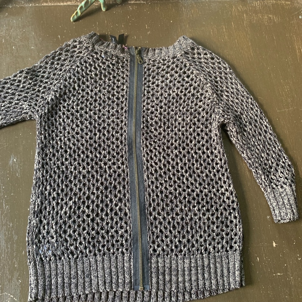 Willi smith zip back‎ cotton weave sweater. . Never worn. Dark geay